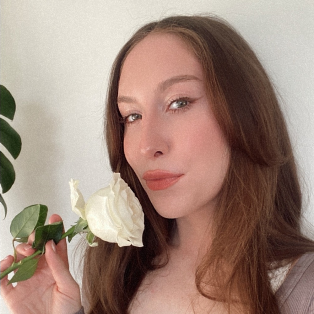 Meet your Posher, Alix